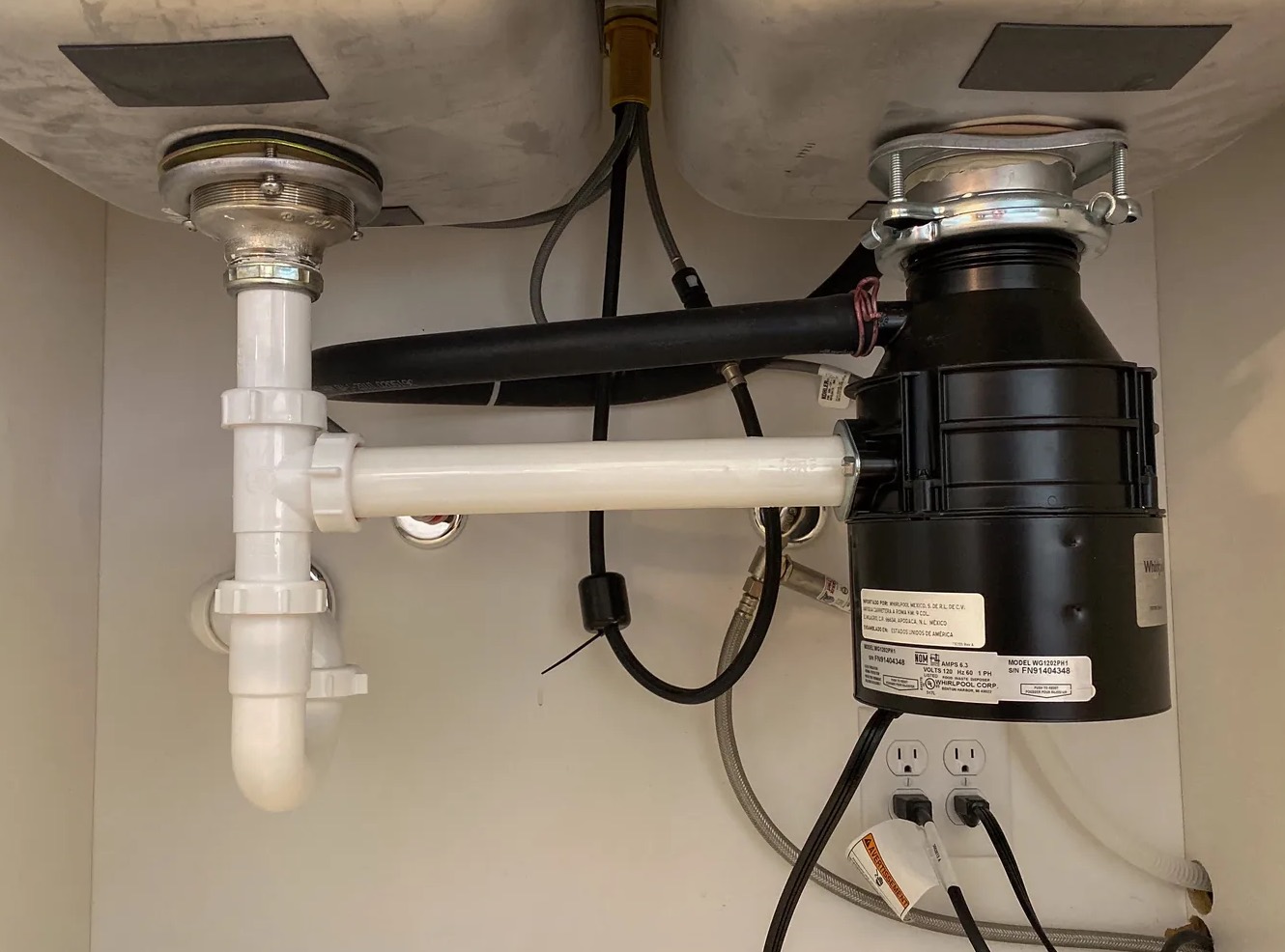 Leaky Garbage Disposal Cleanup in Oklahoma City, OK